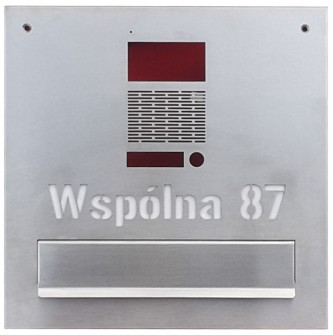 Stalowa skrzynka Verona z wideodomofonem Commax i napisem
